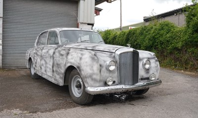 Lot 1958 Bentley S1 Alloy bodied H.J. Mulliner