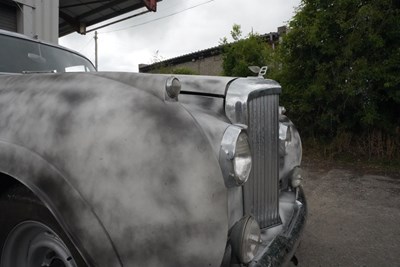 Lot 1958 Bentley S1 Alloy bodied H.J. Mulliner