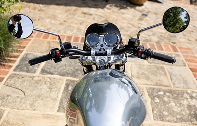 Lot 2019 Norton Dominator Street
