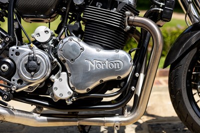 Lot 2019 Norton Dominator Street