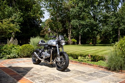 Lot 2019 Norton Dominator Street