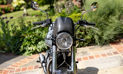 Lot 2019 Norton Dominator Street
