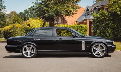 Lot 2006 Jaguar XJR Portfolio