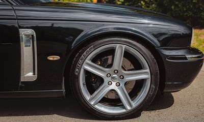 Lot 2006 Jaguar XJR Portfolio