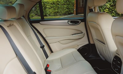 Lot 2006 Jaguar XJR Portfolio