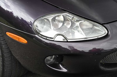 Lot 17 - 1998 Jaguar XKR Convertible