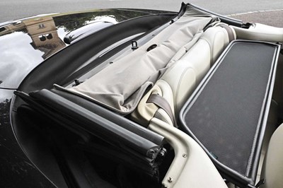 Lot 17 - 1998 Jaguar XKR Convertible