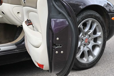 Lot 17 - 1998 Jaguar XKR Convertible