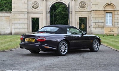 Lot 17 - 1998 Jaguar XKR Convertible