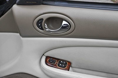 Lot 17 - 1998 Jaguar XKR Convertible