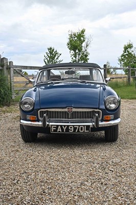 Lot 1972 MGB Roadster