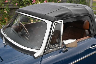 Lot 1972 MGB Roadster