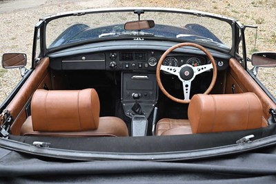Lot 1972 MGB Roadster
