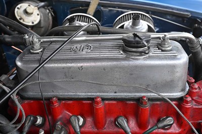 Lot 1972 MGB Roadster