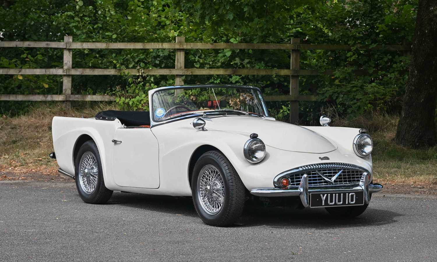 Lot 1960 Daimler SP250 ‘Dart’