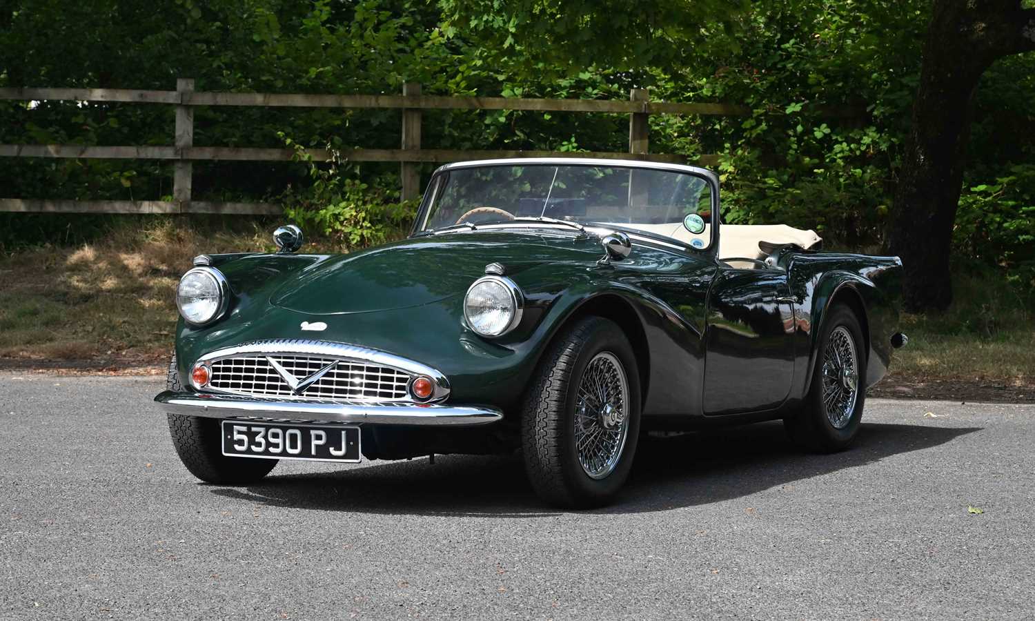 Lot 1963 Daimler SP250 ‘Dart’ C-Spec