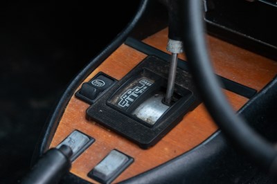 Lot 1975 Triumph Stag