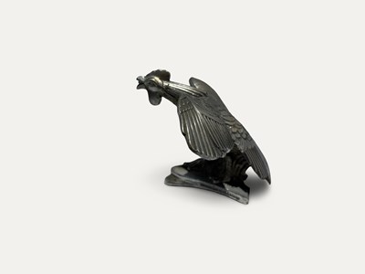 Lot A Singer ‘Bantam’ (Cockerel) radiator mascot