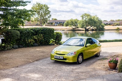 Lot 2001 Honda Insight Mk. I