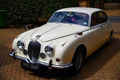 Lot 1968 Jaguar Mk. II 240