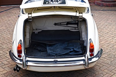 Lot 1968 Jaguar Mk. II 240