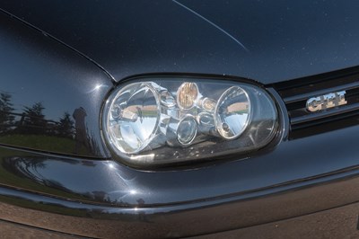 Lot 2002 Volkswagen Golf Anniversary T