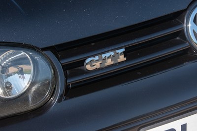 Lot 2002 Volkswagen Golf Anniversary T