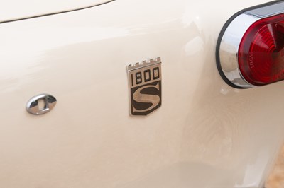Lot 1966 Volvo P1800S