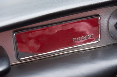 Lot 1966 Volvo P1800S