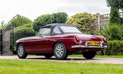 Lot 1973 MGB Roadster