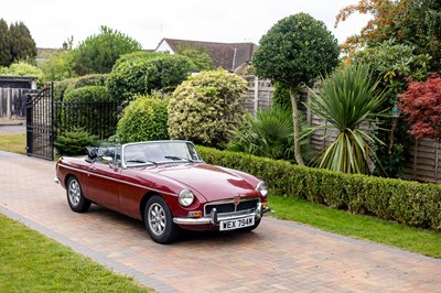 Lot 1973 MGB Roadster