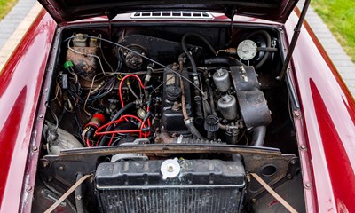 Lot 1973 MGB Roadster