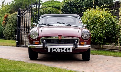 Lot 1973 MGB Roadster
