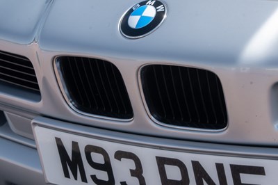 Lot 1995 BMW 850 CSI