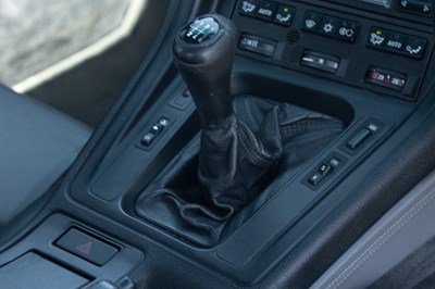Lot 1995 BMW 850 CSI