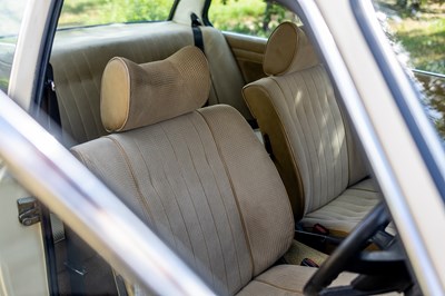 Lot 1980 BMW 320