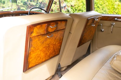 Lot 1960 Bentley S2 Saloon EX Duke of Marlborough