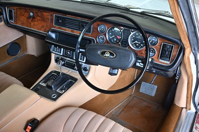 Lot 1976 Daimler Sovereign Series II Coupé (4.2 litre)