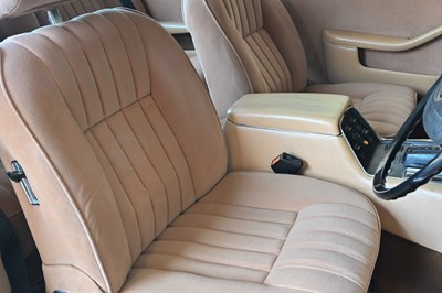 Lot 1976 Daimler Sovereign Series II Coupé (4.2 litre)
