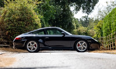 Lot 2002 Porsche 911/996 Carrera 4S
