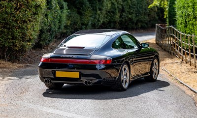 Lot 2002 Porsche 911/996 Carrera 4S
