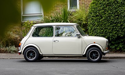 Lot 1988 Mini Mayfair