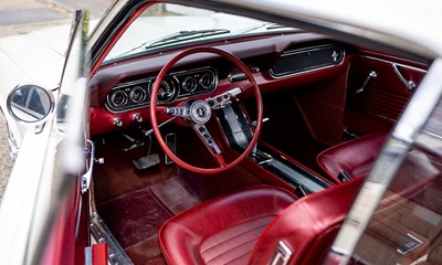 Lot 1966 Ford Mustang