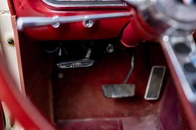 Lot 1966 Ford Mustang