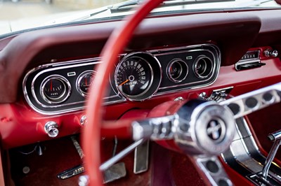 Lot 1966 Ford Mustang