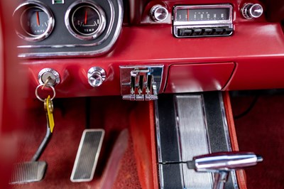 Lot 1966 Ford Mustang