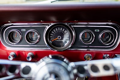 Lot 1966 Ford Mustang