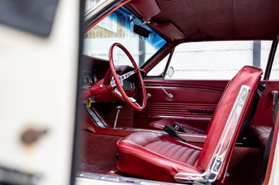 Lot 1966 Ford Mustang