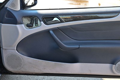 Lot 2002 Mercedes-Benz CLK 230 Avantgarde Kompressor