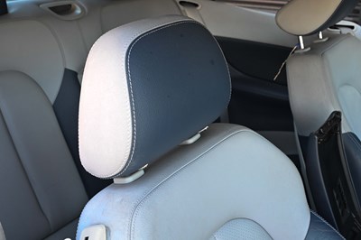 Lot 2002 Mercedes-Benz CLK 230 Avantgarde Kompressor